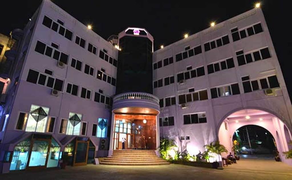 Kyi Tin Hotel مانديلاي المظهر الخارجي الصورة