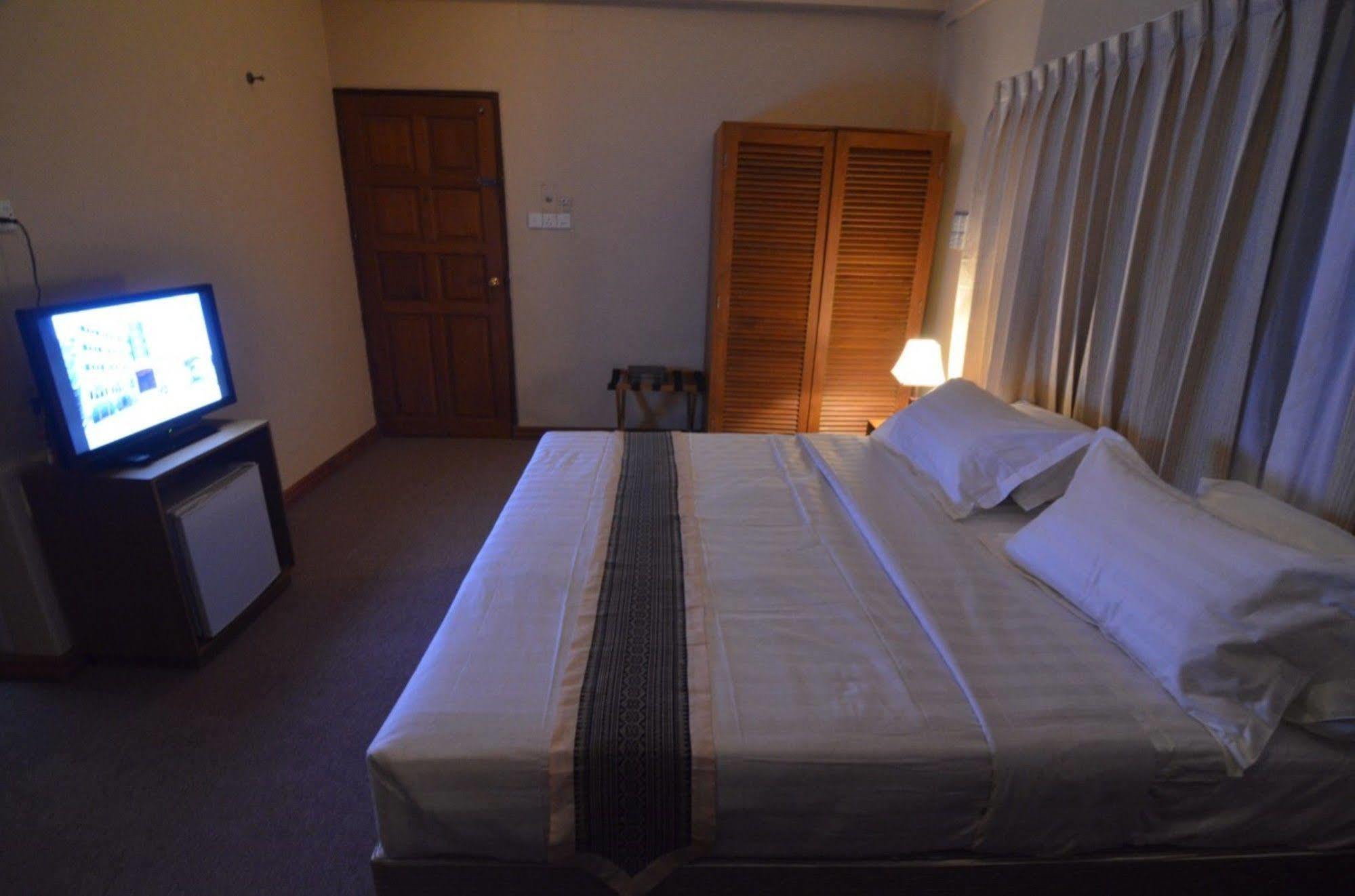Kyi Tin Hotel مانديلاي المظهر الخارجي الصورة